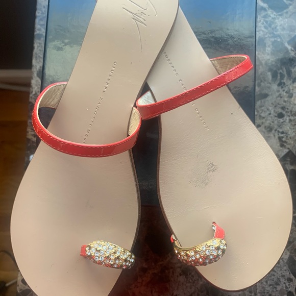 GIUSEPPE ZANOTTI Crystal-Embellish Toe-Ring Sandal - Picture 3 of 5